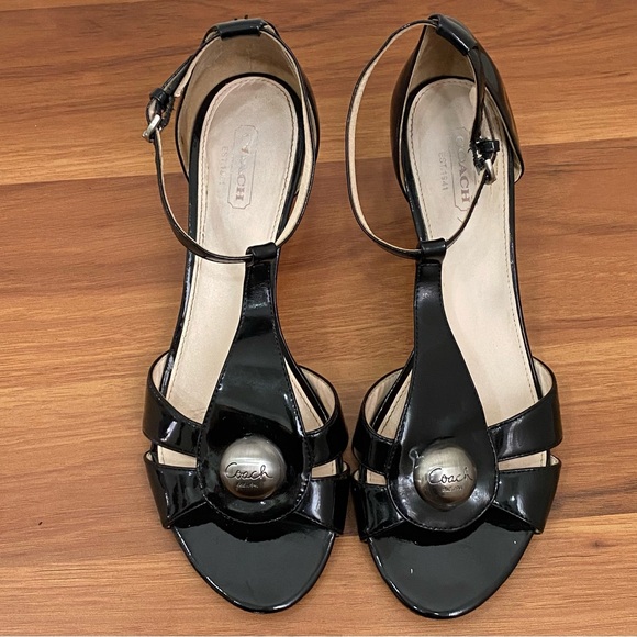 COACH Hellena Black Soft Patent Leather T-strap Kitten Heels Sandals Size 7.5B - Picture 3 of 16